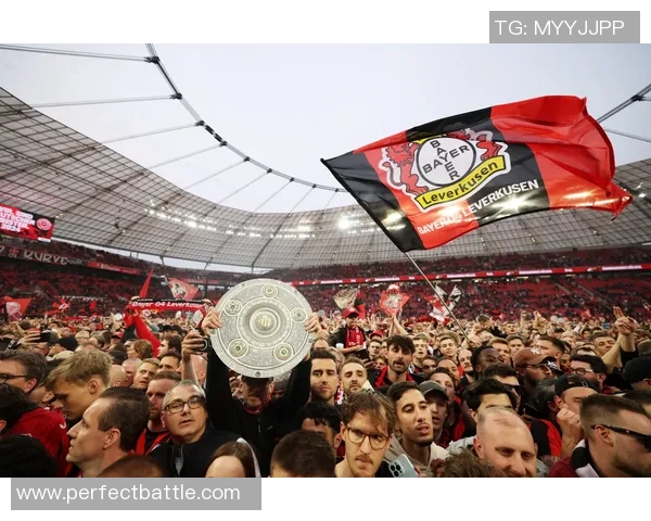 德甲精彩对决拜仁与阿森纳战成平局神扑时刻引发全场热烈反响