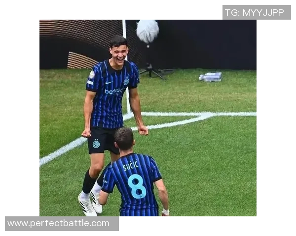 英超精彩对决波尔图小胜国米神奇扑救引发全场狂欢