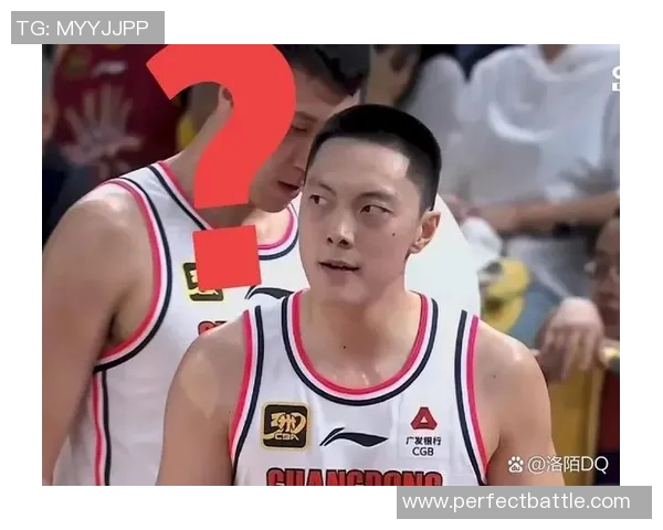 姚明与詹姆斯激烈对抗中发生犯规事件引发球迷热议