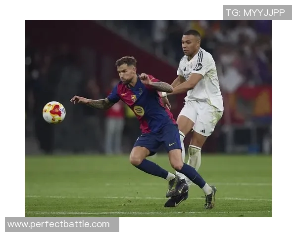 国王杯精彩对决那不勒斯大胜巴萨神奇扑救引发全场狂欢 国王杯精彩对决那不勒斯大胜巴萨神奇扑救引发全场狂欢