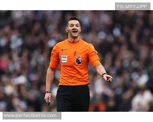 意甲激战莱比锡逆转曼联帽子戏法引争议判罚全场沸腾 意甲激战莱比锡逆转曼联帽子戏法引争议判罚全场沸腾