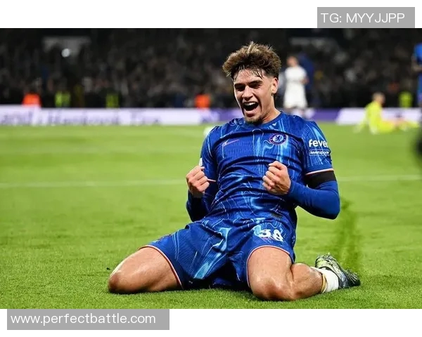 国王杯精彩对决:里昂大胜切尔西乌龙球引发全场狂欢分析 国王杯精彩对决:里昂大胜切尔西乌龙球引发全场狂欢分析