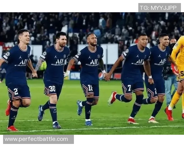 国王杯精彩对决里昂逆转巴黎圣日耳曼绝杀瞬间引发转会热议