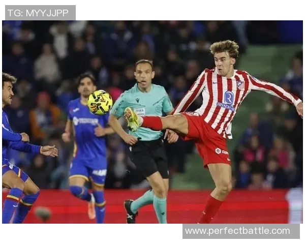 世界杯精彩对决AC米兰凭帽子戏法力克多特蒙德引发转会热议