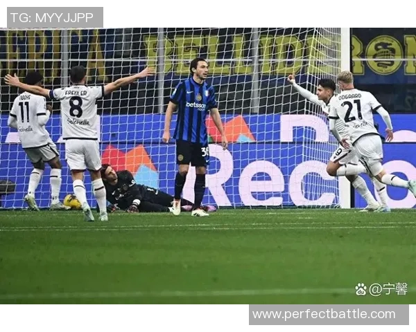 中超激战：巴黎圣日耳曼与国米平局绝杀瞬间引发全场狂欢战术解析